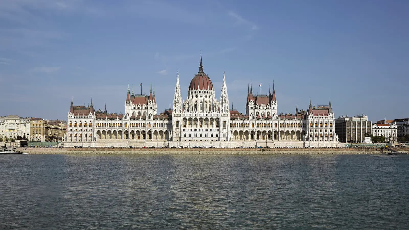 Parlament an der Donau in Budapest